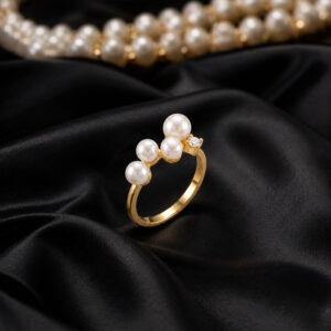 Pearl Cluster Gold Ring with Crystal Accent